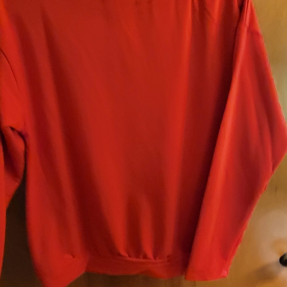 Red Faith Graphic Sweatshirt - Picture 2 of 9